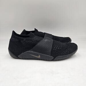 NikeLab City Knife 3 Flyknit Women 9 Black 896284-001 Shoes Work Out Laceless
